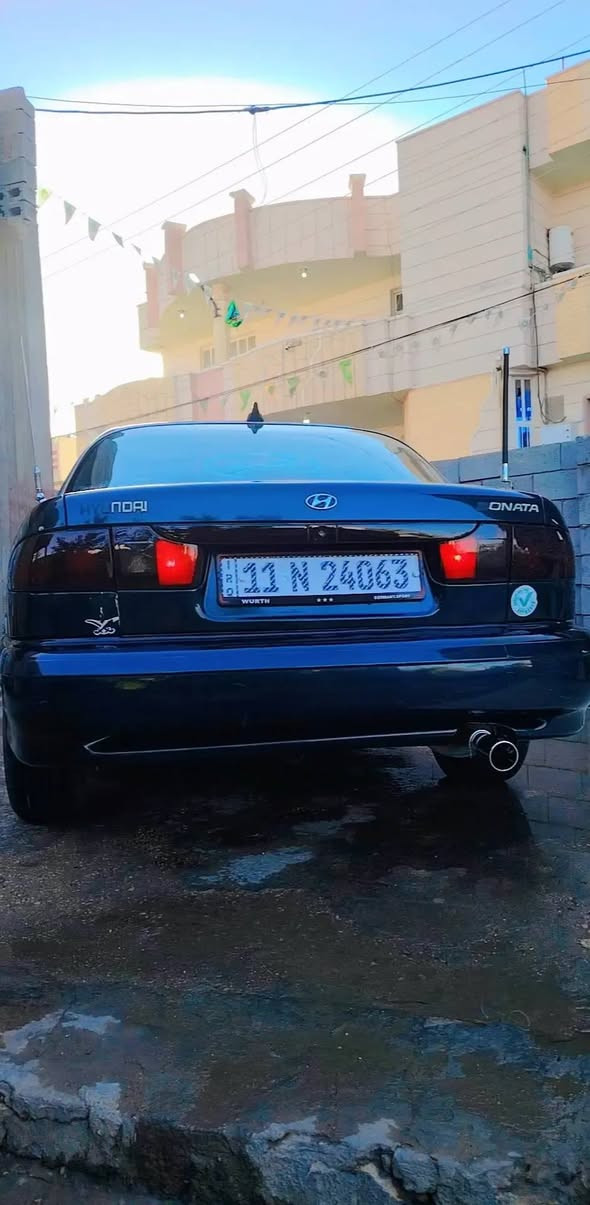 سوناته تو موديل 96 دبل ايرباك نضام ايبي s دسك خلفي  سياره نضيفه خير من الله تبريد ثلج تايرات نضيفه  كلشي شغال بيه مكينه خير من الله فقط الكير عادي بي قره 2و3  ماعدي مجال ابدله السعر 45 سياره بلحقيقه احله  هاتف ***********
