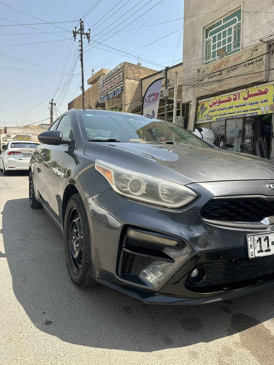 السلام عليكم
للبيع 
 
كيا فورتي 2019 
فئة fE
ماشيه 109 mi
نص فول 
تحكمات ستيرن
مثبت سرعه
حساس امامي
رادار امامي
محرك 2000 دوش 
گير cvt مع (منظومة تبريد للگير)
السياره بيها رصعات خفيفه وبيها طخطخه بالدوسه الي جوه الباب
السياره خير من الله 
رقم الجديد 
سنويه 2030
تحويل ثاني يوم 
حادثها جنطه ومرجع ع البارد 
مكان السياره / بغداد / البنوك
.
.
.
التواصل واتساب فقط او اتصال . 
***********
