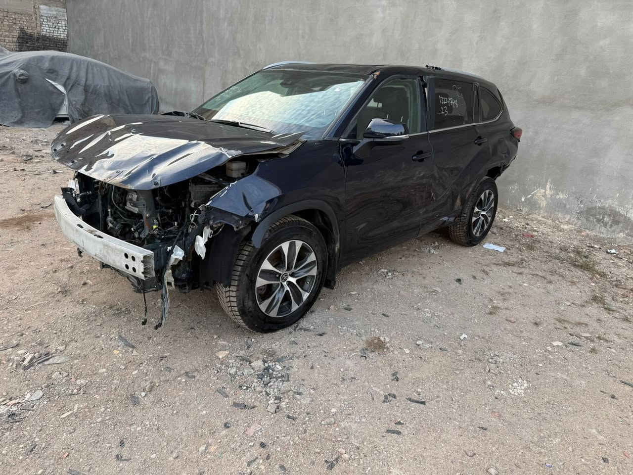 السلام عليكم
للبيع 

هايلندر 

موديل 2023

سيارة ع حادثها 

منفيس بسمي دافع كمرك 

سيارة تشتغل وتمشي 

سعر115ورقه وبي مجال 

الاتصال***********

مكان سيارة بغداد حي قادسية
