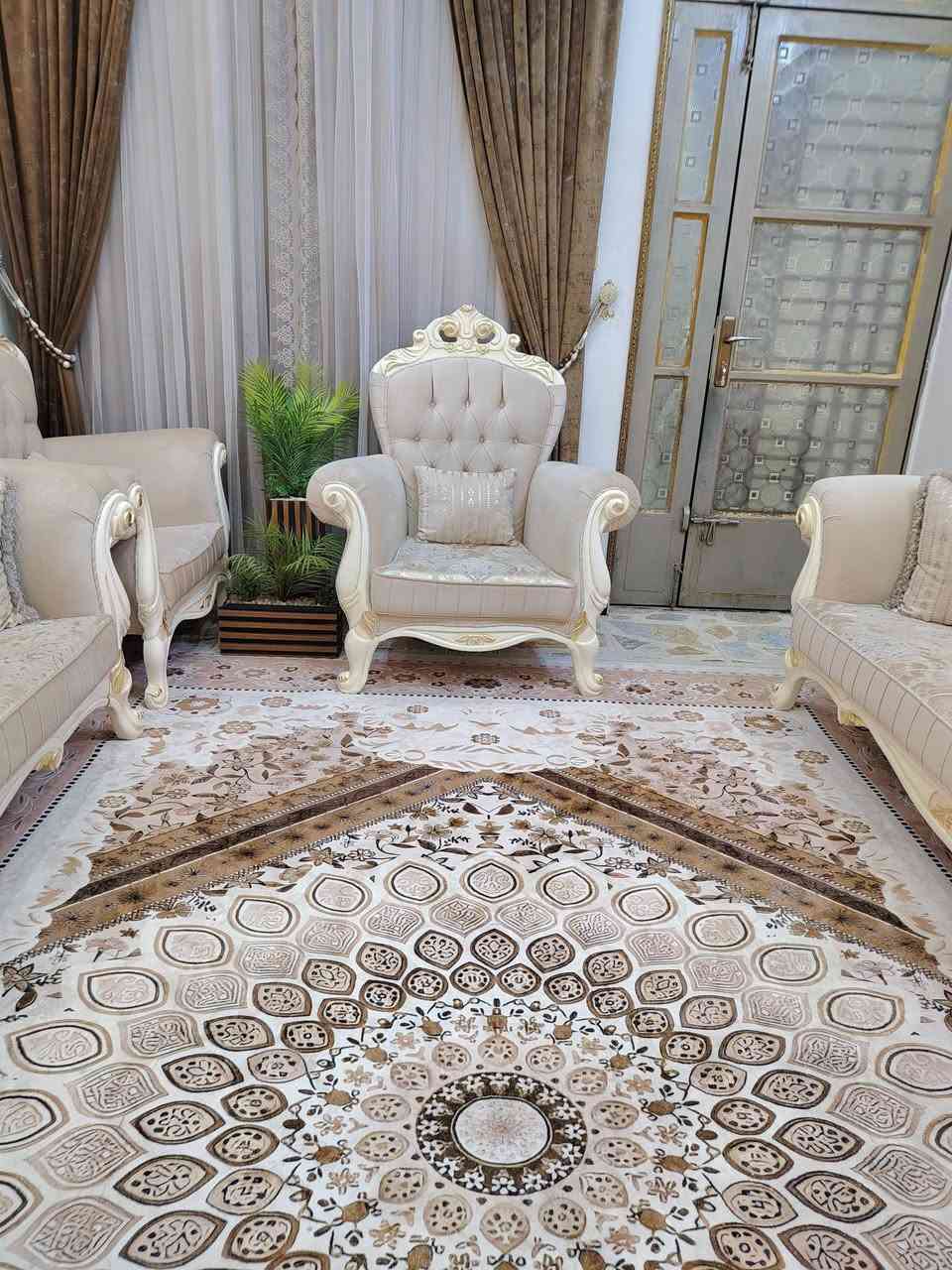 تخم زان تركي ملكي اخو الجديد 10 مقاعد العنوان مدينه الصدر للاستفسار خاص او الاتصال على الرقم ***********
