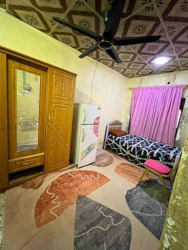 🔶(شقه مؤثثة طابق اول للايجار )🏡✅
🔹(الموقع الجنينه حي الاندلس)

🔸(تحتوي على / غرفتين منام / صاله/ مطبخ/ صحيات )

 // سعر الاجار (500 )الف غير قابل للتفاوض //تصلح لسكن  عائلة او طلاب او موظفين //

🔻(عنوان شركة الجوادين للاستثمار العقاري )

 ( الجنينه /نهاية /شارع المصلحه / قرب سوق الجبيلة ) 

//للطلب والاستفسار الاتصال على الارقام التالية//

واتساب +اتصال ***********
واتساب + اتصال ***********
