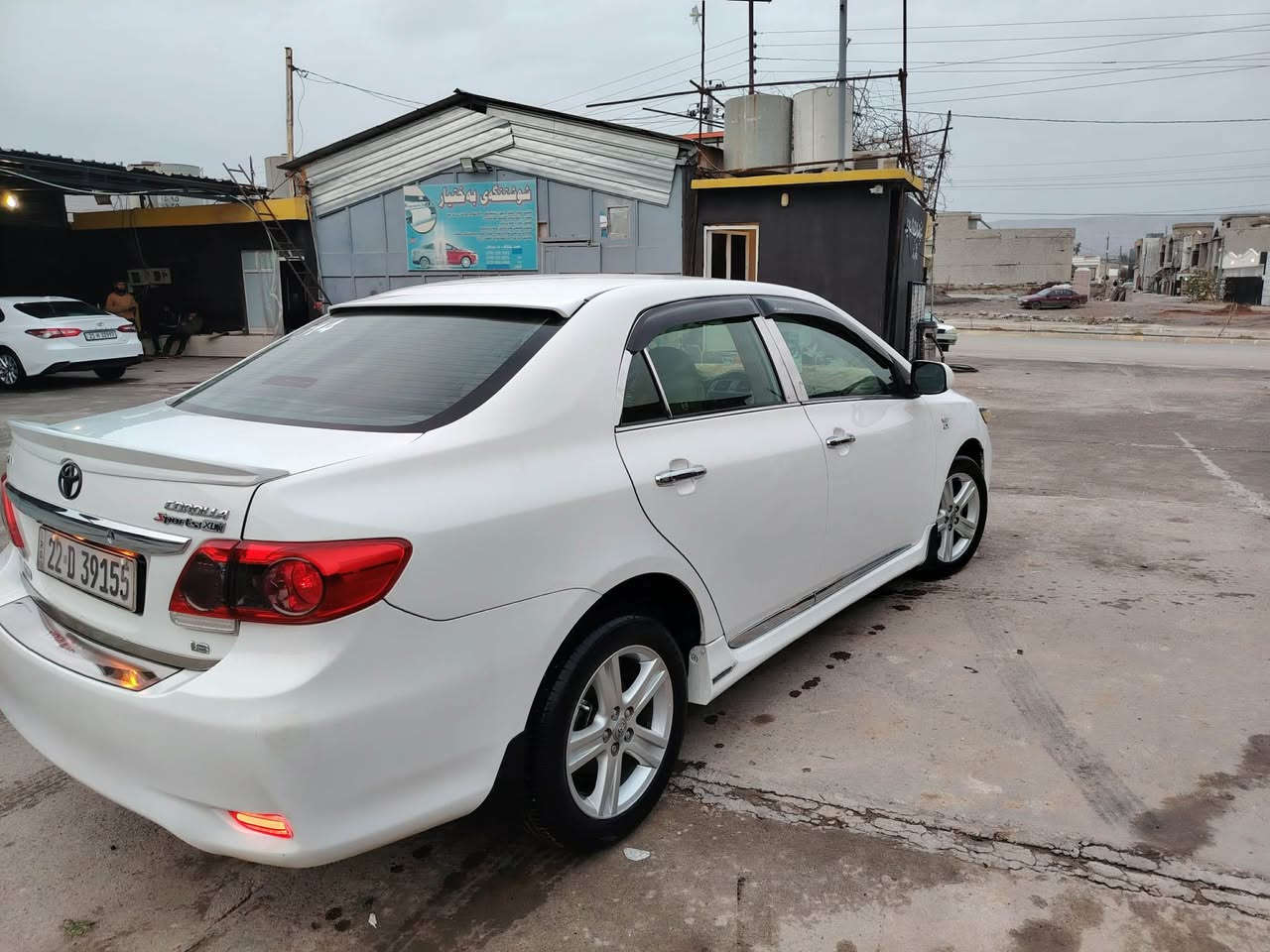 بیکاشۆ مۆدێل ٢٠١٤ مەکینە گەورە شەش پارچە بۆیاخە سەقفەکەی یەک تۆز تەعدیلی هەیە بە بێ ناوگرتن پشت و پێشی کەپسە ناو دینگە و تیکمە هیچی پێوە نیە فول مواسەفاتە بەس سلایدی نیە سوکان ڤۆلیۆمە تەعلیل سورعەیە گێر و مەکینە بەشەرتە مەکینە نەکراوەتەوە تەحویل و خرامە بەشەرت ڕەقەم و سەنەوی تا ٢٠٣٠ نوێیە
نرخ ١٠٨ کەمێک مەعامەلە 
ژ.م *********** كويسينجاك, أربيل
