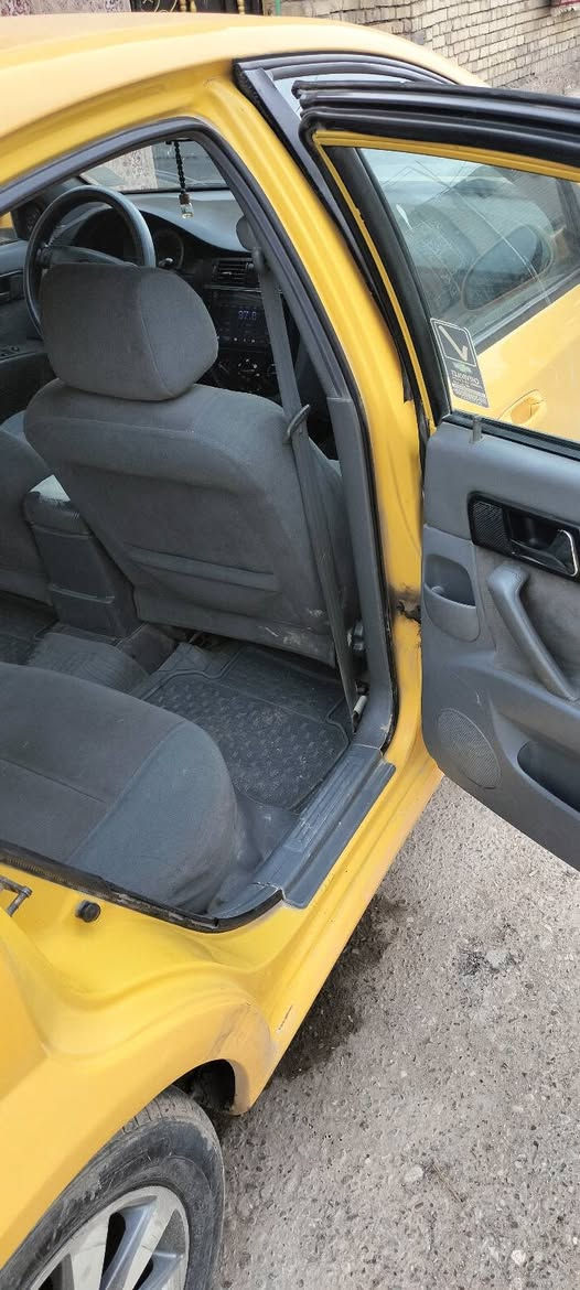 سلام عليكم اوبتر 2011 السعر 60 وقابل للتفاوض العنوان محافظة ميسان أبو رمانه ***********
