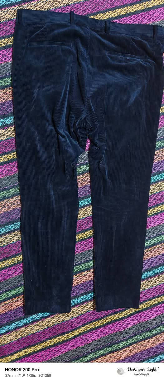 بنطلون قماش خامة قذيفة ليكرا 
كصة ايطالي 
قياس 36
طول 102
حجل 17


**إذا كنت صاحب هذا الإعلان وتريد حذفه لأي سبب، رجاءا أرسل رسالة إلى الدعم الفني**