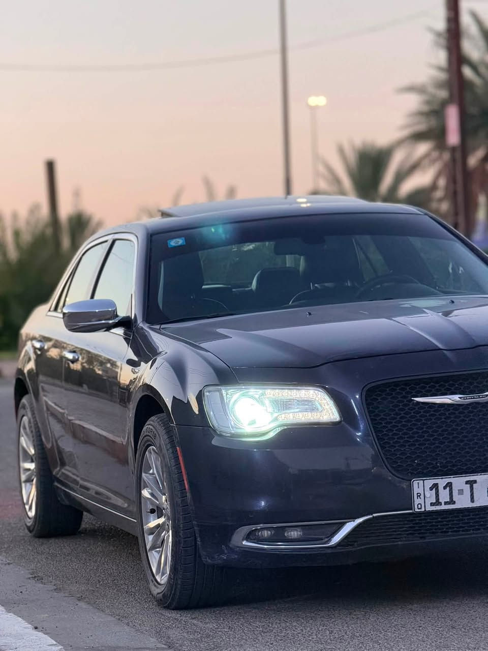 كرايسلر c300 AWD 2017
فول الفول 

بانوراما 

بردة خلفية

كشنات تدفئة +تبريد 

كشنات كهرباء ا

لايت دوار مع السيترين 

كشنات خزن ميموري 

تدفئة ستيرن + مرايات تعتيم 

كير +محرك + تبريد حدادية كهربيات كلها كفالة وجديدة 

شواصي لغد كفالة 

بيها جاملغ مصبوغ والسونار منزلة 

بيها ويل مكسيكي سعره ٦٠٠$ 

تخم تاير جديد 

سيارة جاهزة وحلوة ما ناقصها شي 

(فور ويل السيارة )AWD 

مكاني بغداد حي البياع 

باسمي تحويل ثاني يوم 

***********
السعر ١٦٦
