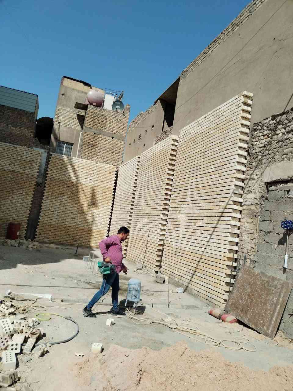 السلام عليكم خليفه بناءً درجه اولى نشتغل عل دبل للتواصل ***********
