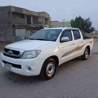 عندي بيكم تويوتا هيلوكس موديل 2011سياره مكفولة كفاله سياره علا وضع الش...