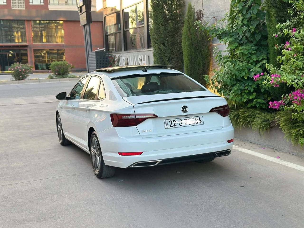 Jeeta 2021 Rline 1.4 turbo
جيتاي ٢٠٢١ ئارلاين فول مواسةفات
مةكينة ١٤ توربو گيرو مةكينةي بةشةرت و نةكراوةتةوة
پانوراما
كوشن جلدو كوشن زةرد كوشن و سوكان هيتةر
شاشةو كاميرا
رادار پيشو دواو تةنيشت
تةبريد و تةقةو رةقةي بةشةر ت سةيارةكة بي مةسرةفة
رةقةم هةوليرة سةنةوي و ژينگةي تازةية 
سةيارةكة دوو پارچةي بوياخة بونيد و جةمةلةغ كةميك بةتانةي سةكني گرتووة راديتةر و پانكةي بيلادة بةشةرتي حةماوة
ئيرباگي سيستةمة
نرخي ١٣٧ م معامةلة
شوين سليماني 
                                                           ***********
