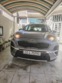 للبيع سبورتج موديل ٢٠١٩ فول مواصفات بيه جاملغ صبغ بدون دواخل رقم بغداد...