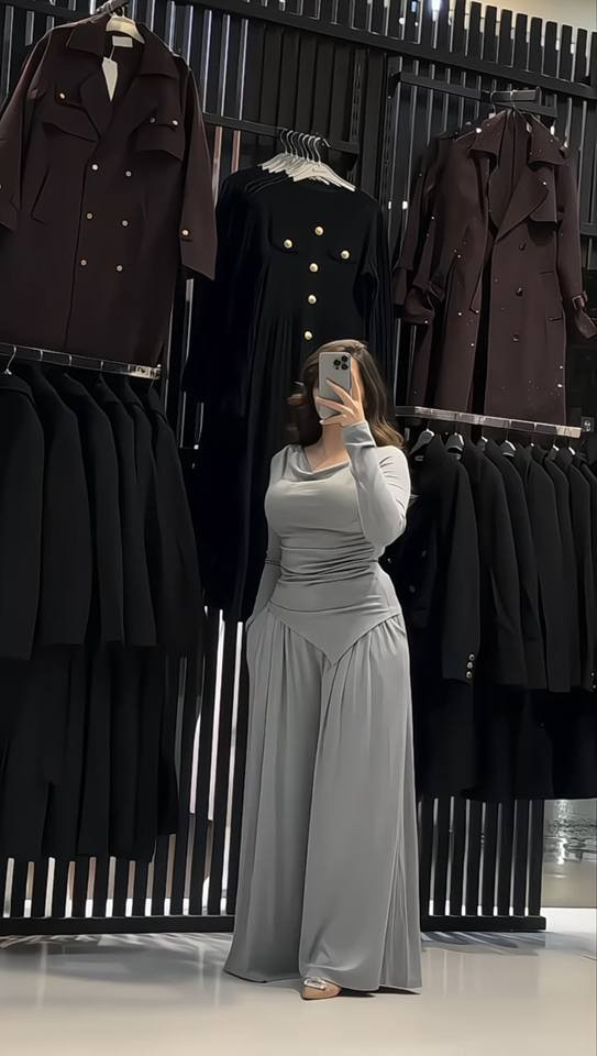 ✨ الفخامة الإيطالية بين يديكِ ✨
لكل من تبحث عن الراحة والأناقة في آن واحد، نقدم لكم سوت قطني ليكرا (إيطالي) بأعلى معايير الجودة. تصميم "كليشة" يمنحكِ إطلالة متميزة وحرية في الحركة. 🇮🇹👗
الخامة: قطن ليكرا إيطالي ناعم (درجة أولى) 👌
القصة: كليشة عصرية تناسب جميع الأذواق.
القياسات المتوفرة: 38 | 40 | 42 | 44 | 46 | 48 📏
🚚 يوجد لدينا خدمة توصيل سريعة لكافة محافظات العراق.
📥 للحجز أو الاستفسار: يرجى مراسلة الصفحة (الدايركت) أو ترك تعليق وسيتم الرد فوراً.
#ملابس #ازياء_المنصور #اكسبلور الزبير, البصرة


**إذا كنت صاحب هذا الإعلان وتريد حذفه لأي سبب، رجاءا أرسل رسالة إلى الدعم الفني**