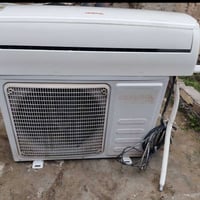 سبلت طنين مستخدم قليل السعر ب 350وبي مجال التواصل ع هذا الرقم 07731607...