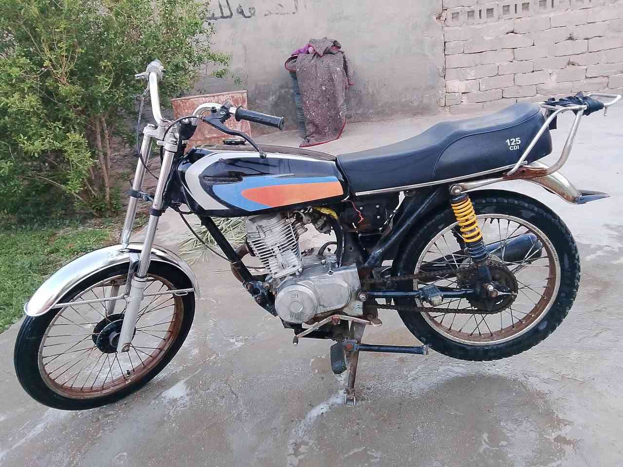 دراجه البيع ادوات مال شغل بيها خيط تبخير 200قفل القرنه نعيم ***********
