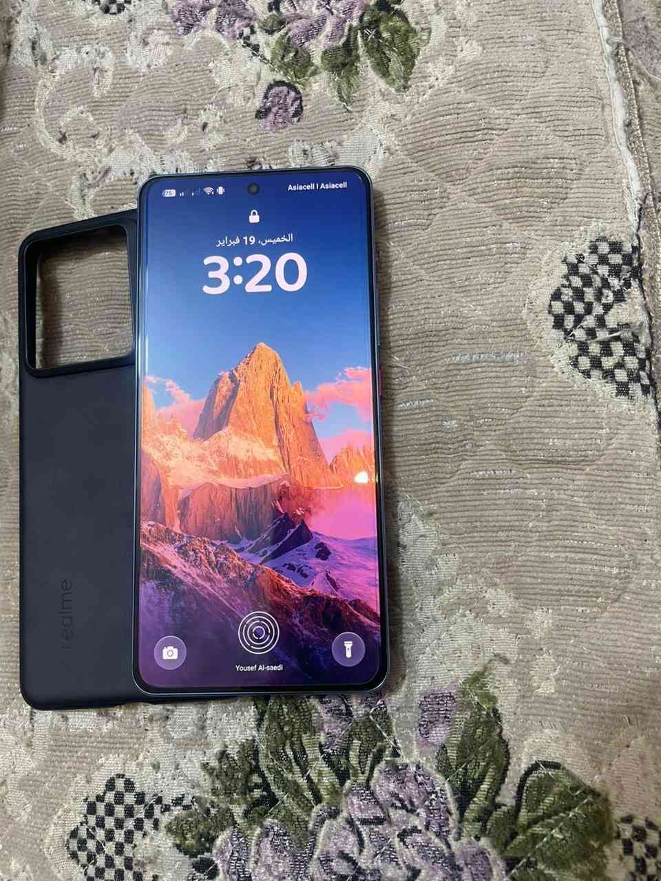 ريلمي جي تي 7
ذاكره 512
مواصفاته كلش قويه من معالج وكامرات
سعره 550
مكاني بغداد الحريه 
***********
