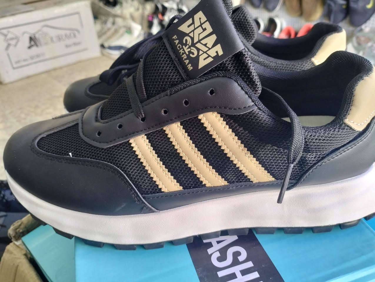 باله جديده في حي التحرير مقابل جامع ال البيت بل فرع السعر 10 آلاف أي استفسار عل وات ساب أو مازنجر ***********
