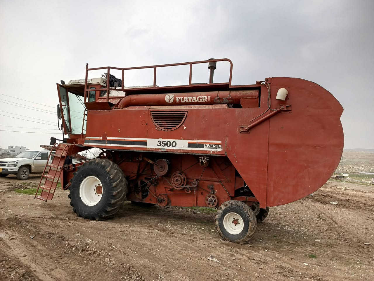 لافردا مۆدیل۱۹۹۷ اوروپی
مع طاحون 
بلادتبرید وقماره
محرك كیر مكفول
***********
***********
