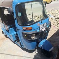تكتك عشرين للبيع رقم انكليزي الشراي يتصل التكتك مال جني ٠٧٧١٧٤٦٧٥٧٩