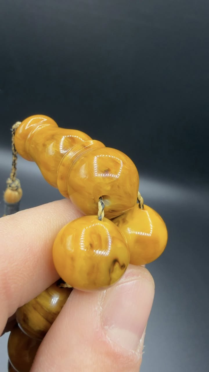 أسعد الله اوقاتكم 🌷

مسكي الماني انتيك خراطة ١٥ سنة - عرق اسود ♠️

مسباح فخم خام و خراطة 👌🏻

وزن ٧٦ غ صافي - مقاس ١٤،٥٠ مل 

المهتم يشرفني واتس اب ...مسباح يستحق الإقتناء 🥇

☎️ +96181822323


**إذا كنت صاحب هذا الإعلان وتريد حذفه لأي سبب، رجاءا أرسل رسالة إلى الدعم الفني**