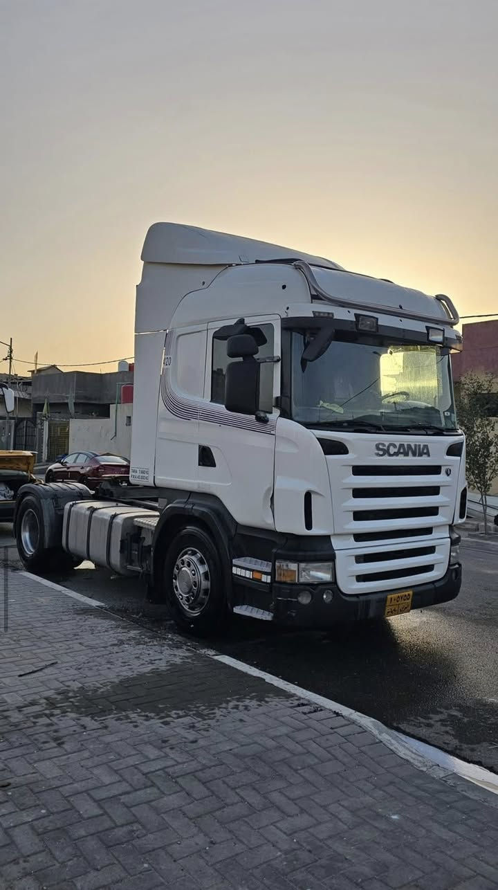 السلام وعليكم سكانية تك 2007 ‏مكينة 420رقم سليمانية بسم عربي مربوطه فلات 4 محاور عربانه ماموجوده سنويه منتهيه صار 5 اشهر سيارة جاهزة مكفوله كفاله عامه مكينه كير شاصي العنوان البصره القبله رقم المبايل ***********السعر 185 بيهه مجال الشراي
