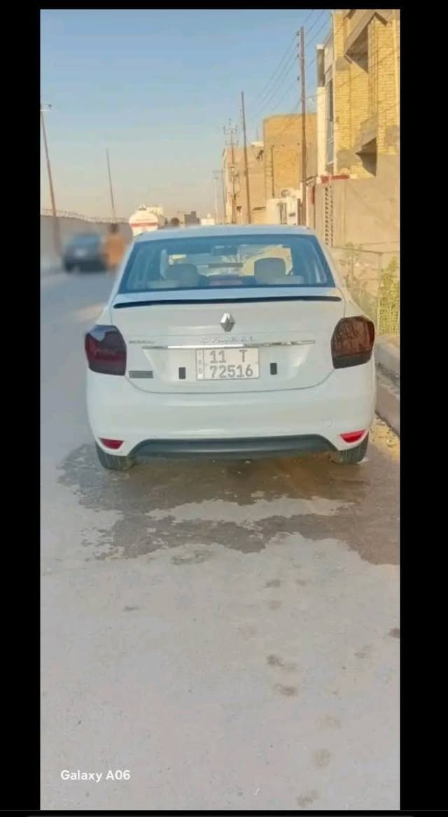 السلام عليكم رينو سمبل موديل ٢٠١٩ باسمي رقم بغداد بيهه بارد باب وجاملغ فقط منضومه غاز لايت زنون عدسات ماشيه ١٥٠ عنوان بغداد الجديده ***********السعر ٧٥ وبيهه مجال حك الجيه
