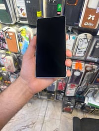 Samsung s25 ultra 256GB نظافة ‎%‎ مكفول من التصليح ومن أي خلل باكيت وك...