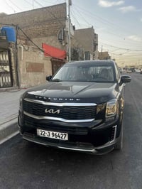 كيا تورايد موديل 2022  ماشيه 40 الف   موصفاته فول   غرفه مليكه   انضرب...