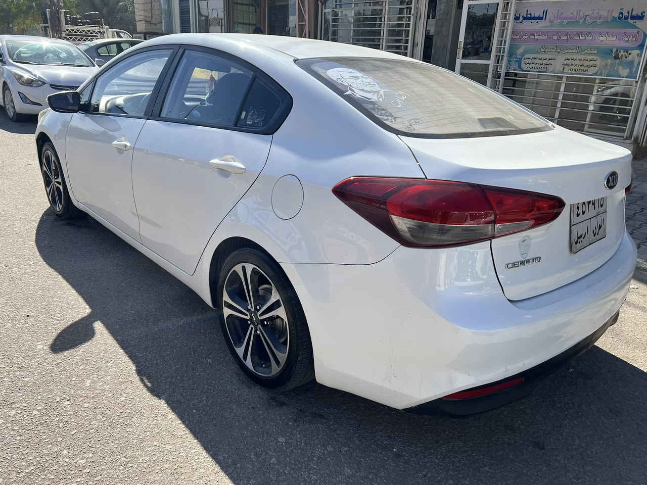 سلام عليكم
سيراتوا 2018 للبيع   
رقم اربيل سنويه نافذه 2023 
مواصفات عاديه
محرك 1600 سياره كفاله فقط مكانين بارد قليل 
حيل نضيفه وجديده ماشيه 100 الف حقيقي 
سعر 137$ 
مكانهه نجف ***********
