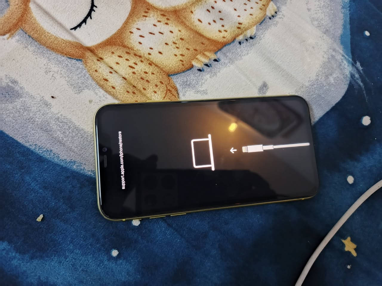 ايفون 11 ذاكرته 128 بي ايكلود يرادله تخطي وضهر مكسور ضمان من باب البيت تاخذه جهازي وبصمته تشتغل قيم واخذ الدوره ابو دشير شاشته مبدله سابقاً ***********
