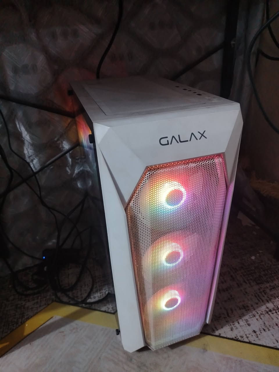 Case glaxe
Rtx 4060 asus
i5 12400f
Ram 16gb 3200 T-Force
 asus b660-mk
Coler cpu Deepcool le520
M.2 1tb
Ssd 2tb
Power supply deepcool
 Mouse Galores D 
Keyboard Havet RGB
MONTER VENTON 180h 27inc
Hyper x cloud
مكاني بغداد المعامل
السعر 1500
مستخدم شهر فقط


**إذا كنت صاحب هذا الإعلان وتريد حذفه لأي سبب، رجاءا أرسل رسالة إلى الدعم الفني**