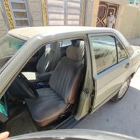 مرسيدس 190 • ١٩٨٤ • ٤ سلندر