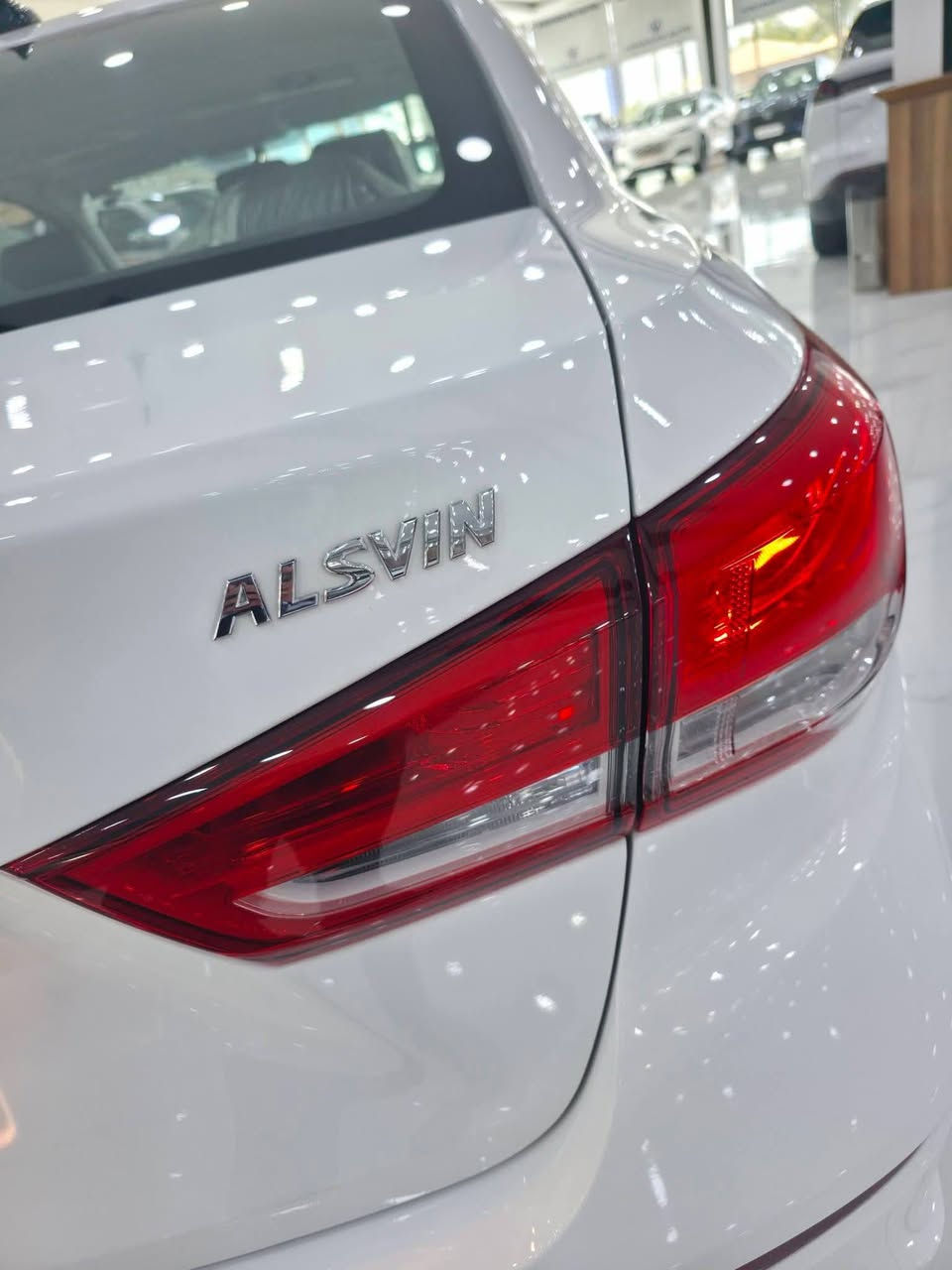 السڤن.....متوفر اقساط بدون كفيل فقط بمقدمة  والكاش  عروضة احلى
سنة الطراز 2025
الاداء 
محرك 1500 تنفس طبيعي +القوة الحصانية 105+العزم 145+حجم خزان الوقود 40L+گير 5سرعات dct +دفع العجلات 2wd+انظمة قيادة (2)سبورت ونرومال 
المواصفات 
فتحة سقف+كامرة خلفية مع حساسات خلفية +تبريد بستم +تحكمات مقود +تثبيت سرعة +مانع انزلاق +كشنات جلد +تحكمات مري +شاشة 7 انج 

للحجز والاستفسار الاتصال على الرقم ***********
