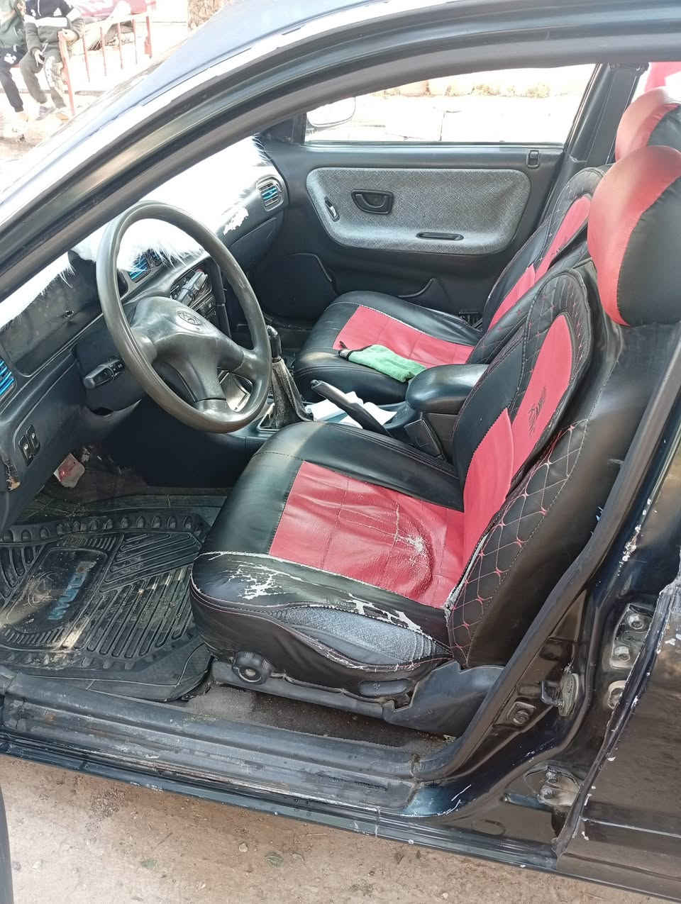 #سوناتا 2
موديل 1994
رقم بغداد ,سنويه صاقطه شهر 11,/2025
محرك ،وكير، اكسل، بشرط 
#صدر جديد 
دواخل نضيفه 
#سعر(37)بيهة مجال 
#رقم الهاتف 
(***********)
