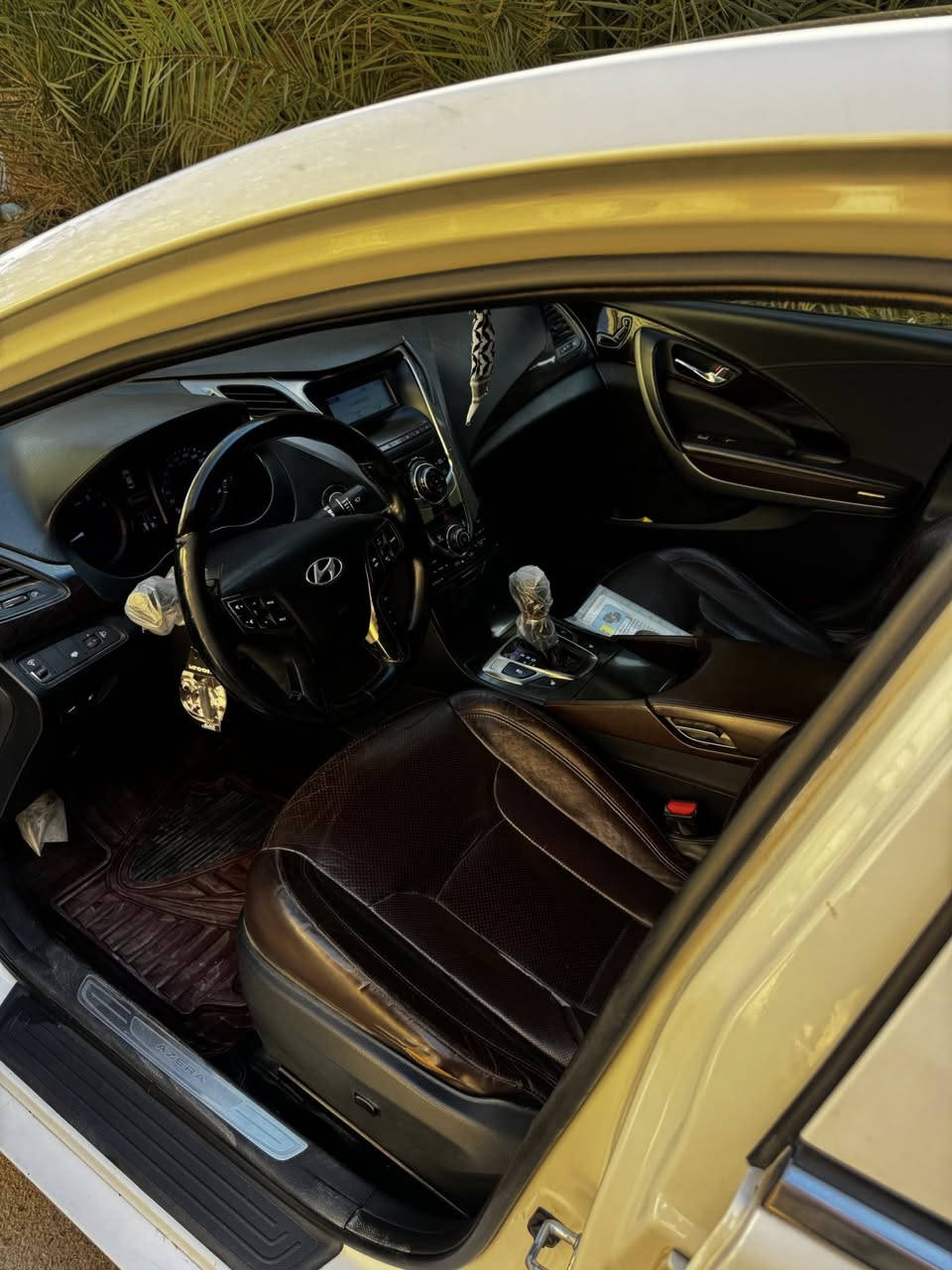 السلام عليكم
ازيره 2013 
خليجي 
مكفوله كفاله عامه
v6 )3000(
فول مواصفات 
سياره نضيفه 
السعر 137$
بيهه مجال حك الجيه 
مكاني بغداد الدوره 
رقم الهاتف ***********
متوفر واتساب***********
