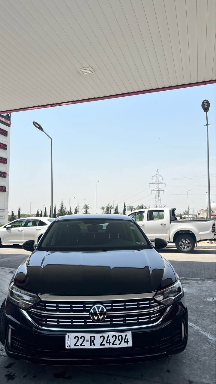 VW JETTA مۆدیل 2023 مواسەفات S
رەنگی رەش تەنها نیو بۆنت سبوغ بێ ژۆری بێ ئیرباگ، هەموو گیـانی بەشەرت، زۆر پاک و خاوێنە،نرخی گونجاوە حیسابی کلین بکە، 
ژمارە تەلەفۆن *********** أربيل, العراق
