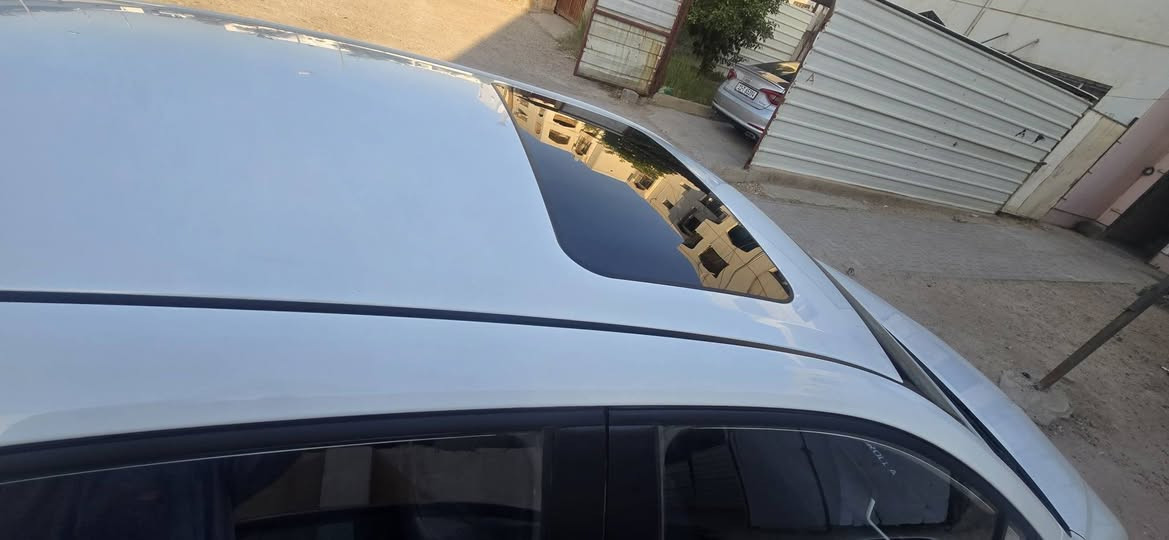 للبيع@ كورلا موديل ٢٤ السعر ١٤٧$
رقم بغداد بأسمي 
ماشية ٥١ ألف 
لون أبيض 
محرك ١٨٠٠
فول مواصفات 
مكفولة من الصبغ والتبدبل بيه ملاحظات بسيطة بإجزاء السيارة
للاستفسار ***********_*********** 
مكان السيارة بغداد
