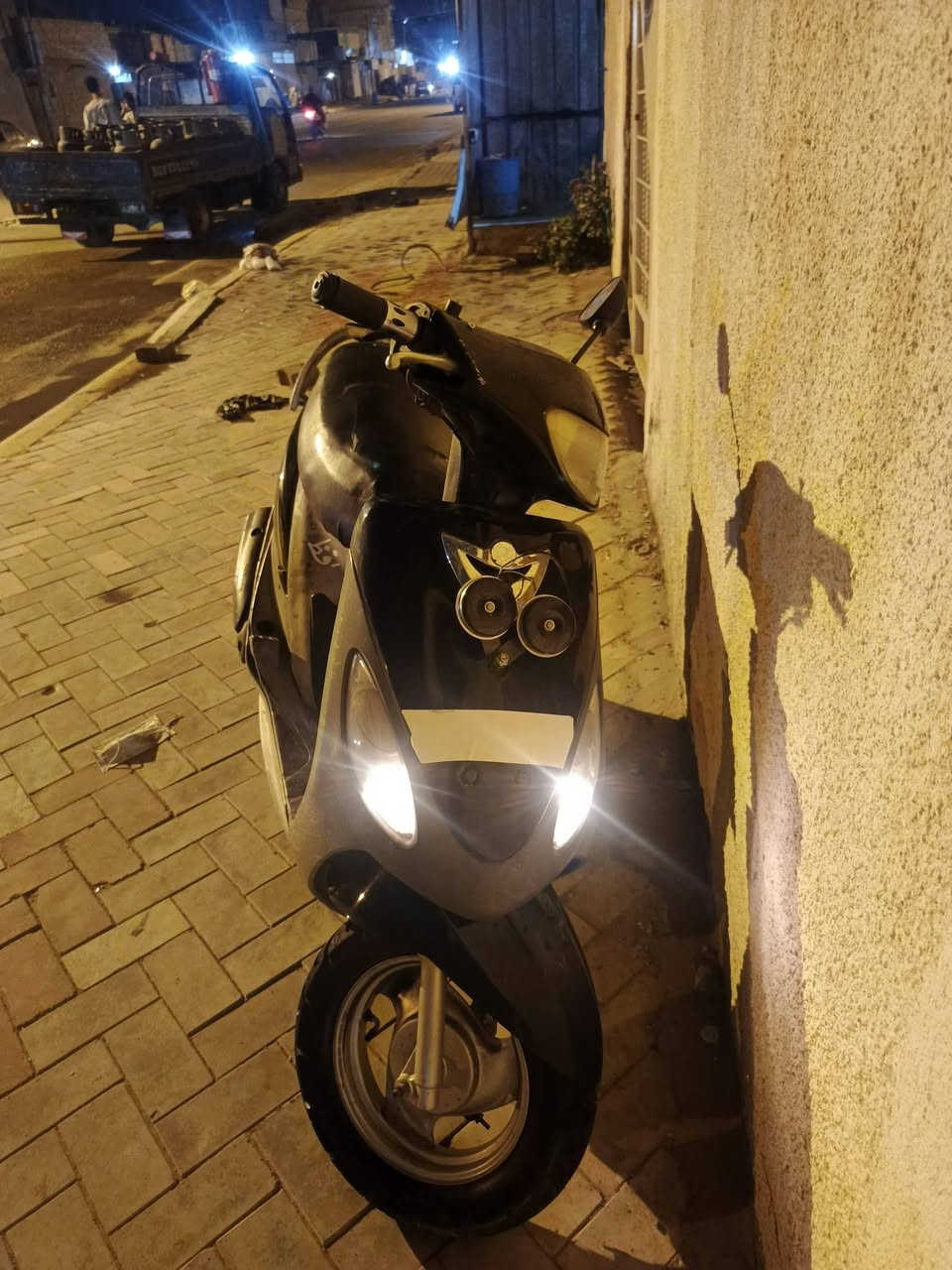 سلام عليكم  درجة ماكس منغولي للبيع  السعر 450بيه مجال بصيط
اليحب رقم  *********** موجود واتساب
