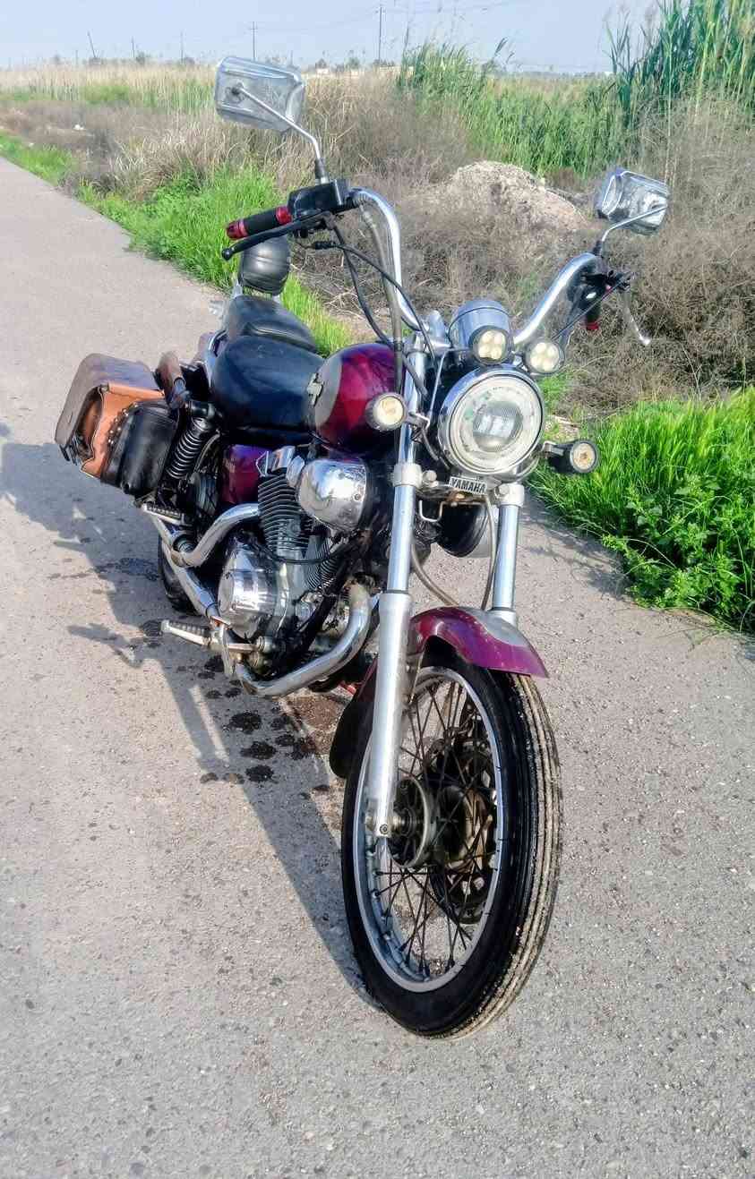 (السلام عليكم شباب دراجة هارلي فيراكو  البيع او اومراوس بدراجة كير )(دراجة نكرة سلف اوراق كاملة مدفوع كمرك كهربائيات  كلهة شغالة السعر٦٧٥وبيهة مجال  اتصل او واتساب وبيك خير وتدلل***********مكان بغداد البياع
