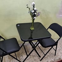 ميز طعام • كراسي • نظيف جدا