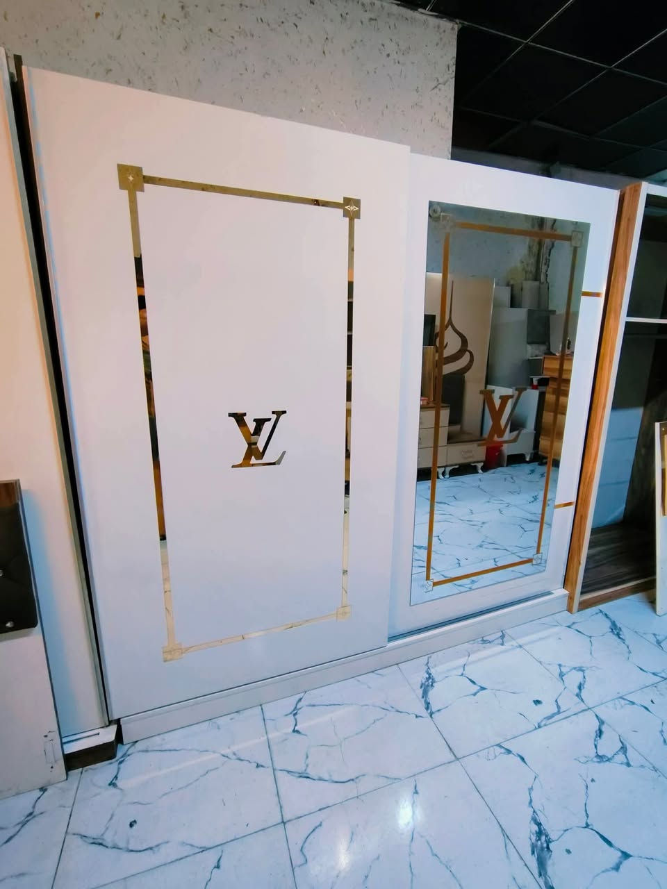 غرفة تركي نظام سلايت  ❤ ✨
نظافة 95 / 100 ❤✨ 
السعر 425  مع الشد 🪛ونقل 🚙
داخل بغداد متوفر توصيل لجميع المحافظات 🇮🇶


**إذا كنت صاحب هذا الإعلان وتريد حذفه لأي سبب، رجاءا أرسل رسالة إلى الدعم الفني**