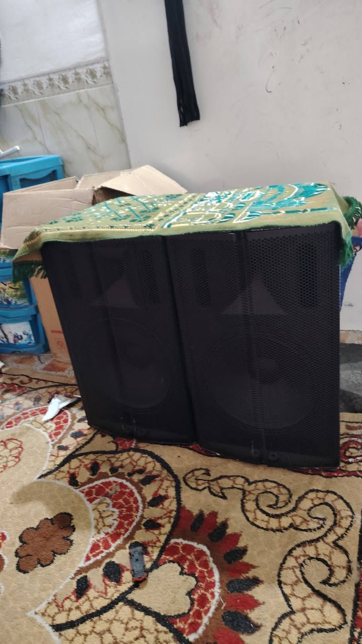 مكسر داينكورد مع زوج سماعات كسر كارتون  مشتغلات مجلس واحد  الشراي يراسلني


**إذا كنت صاحب هذا الإعلان وتريد حذفه لأي سبب، رجاءا أرسل رسالة إلى الدعم الفني**