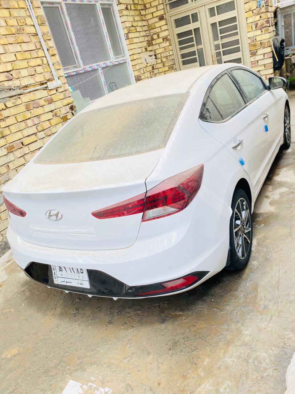 السلام عليكم اخوان النترا 20 خليجيه فول واحد على واحد رقم بغداد انجليزي وليس الماني مقفوله عدا شخط قد اصبع والدعاميه الخلفيه مبدله اصليه ماشيه 129 ما بيها نقص برغي‏‪***********‬‏السعر 164
