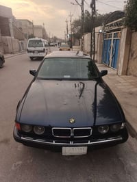 البيع بي إم 740 موديل 1993 فول مواصفات السياره يحتاجله ترتيب بدون ضربه...