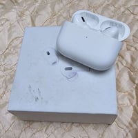 للبيع  ايربود الجيل الثاني الأصلي ليس الكوبي   ٨٠ الف  بغداد مدينه الص...