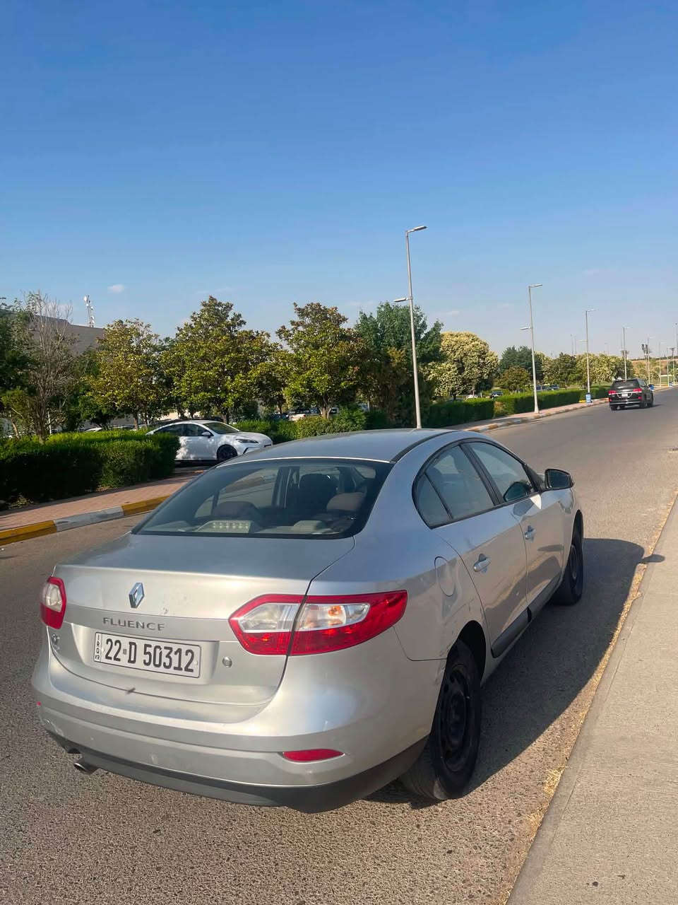 رینۆلت فلونس ٢٠١٦

مواسەفات- گیچ الیکترونی ، گێر تۆماتیک و عادی هەیە ئای بی ئێس سوکان ڤۆلیۆم 

سەیارەکە زۆر جوان و خاوێنە بێ سبوغە تەنها یەک چاملغی تعدیلە 

رەقەم مۆبایل ***********
Whats app أربيل, العراق
