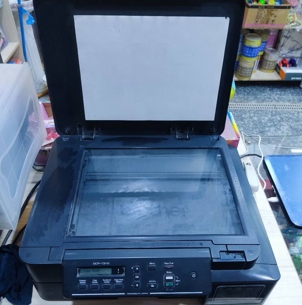 طابعه برذر T310  شغاله ما بيها اي عطل ولا مصلحه 
مكاني حي الوحدة الإسلامية 
*********** عمارة, ميسان
