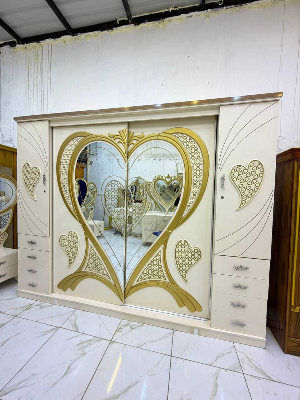 غرفة نوم مستخدمة نضافة 90‎%‌‎
عدد القطع9
كوالتي عالي 
شغل ثقيل 
سعرها /810
شد ونقل داخل بغداد مجاني


**إذا كنت صاحب هذا الإعلان وتريد حذفه لأي سبب، رجاءا أرسل رسالة إلى الدعم الفني**