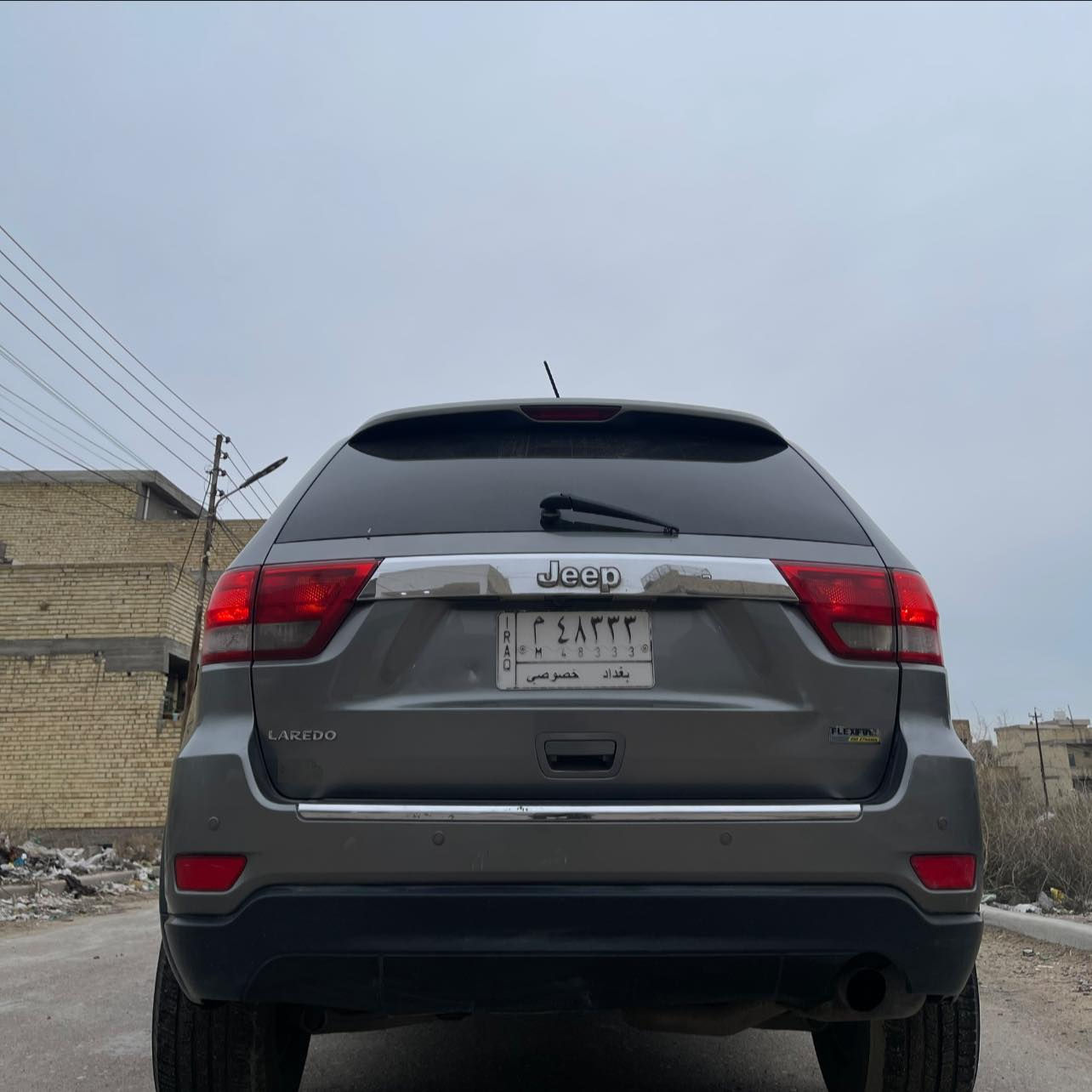 جيب امريكي موديل 2012
حادثها طخطخات بيها صبغ 6 قطع ابيعلك حزام 
لغد شاصي تكم كفاله بدون ايرباك 
مكينه 6 سلندر
مواصفات لاريدو معروفه 
بصمه دخول ذكي 
تحكمات ستيرن 
كشنات جلد احمر 
تدفئه تبريد كشنات 
شاشه كامره 
كشنات كهرباء 
قطعتين تبريد 
مرايه اوتودم معتمه 
هيترات مري جانبيه 
السياره جاهزه من كل شي 
صدر تايرات تدفئه تبريد كهربائيات كله شغال 
رقم بغداد مشروع وطني ب اسمي 
السعر ١٢٣ مجال بسيط ومستعجل وماكو جيب بهل سعر وبالعافيه ع ياخذها الي يريد يجي متواجد حاليا 
مكاني بغداد ***********
