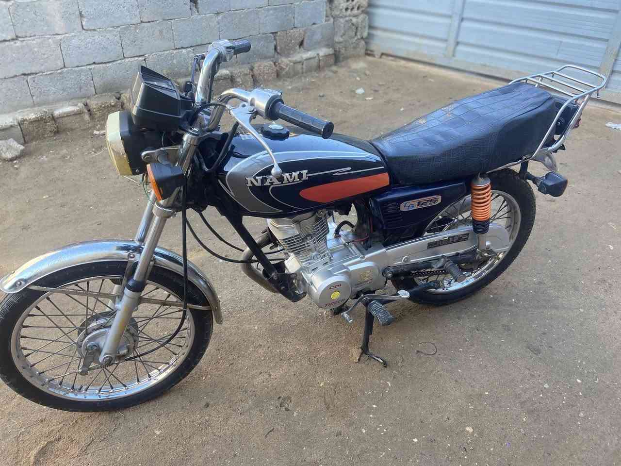 سلام عليكم شباب دراجه ربعه كير رشا وراق  صولي 2018
صولي مو سكنر مكينه جديده شاد ما مفتوحه 
كهربايات كله شغله دراجه جاهزه مابيها اي نقص مكاني كربلاء 
السعر ٤٥٠ وبيها مجال قليل  ***********
