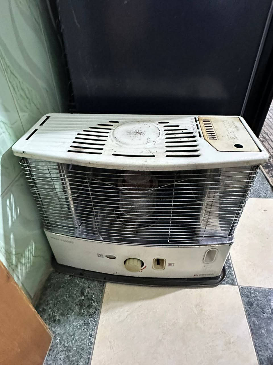 السلام عليكم صوبات للبيع شغالات سعر الصوبه ٧٥  للإستفسار ***********
