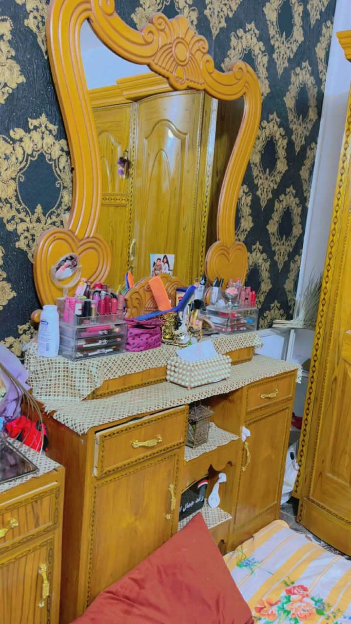 سلام عليكم غرفه نوم تسكام ..٦ ابواب الكنتور طابقين 
زاويه ابواب ملحق كومديات غرفه نظيف جدآ..ضرر بسيط بس جسر الجربابيه واحد مكسور ..ب٧٥٠ الف بيه مجال مكان محاويل


**إذا كنت صاحب هذا الإعلان وتريد حذفه لأي سبب، رجاءا أرسل رسالة إلى الدعم الفني**