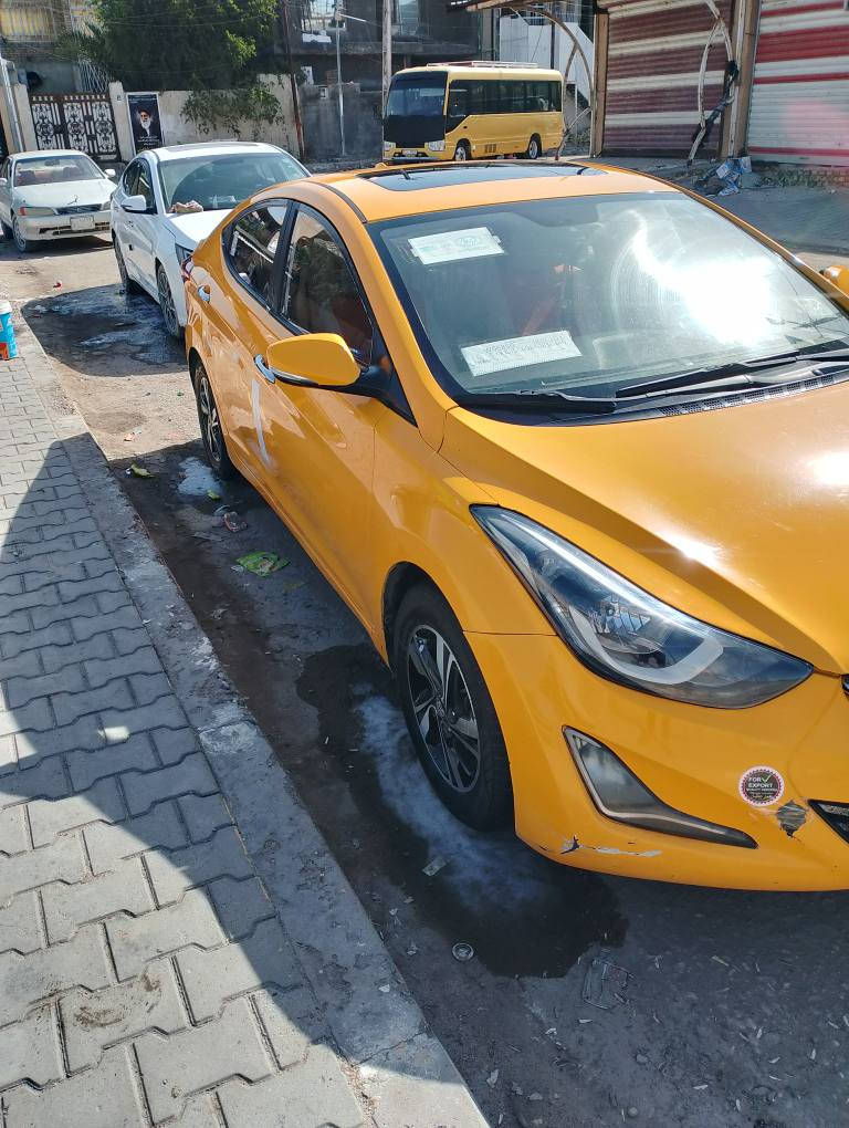 سلام عليكم النترا خليجي مديل نضيفه السياره  ٢٠١٥ بيه بارد بالهلال الخلفي 
رقم بصره اصفر الون 
*********** البصرة, العراق
